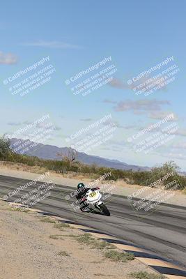 media/Nov-16-2025-Race Pace (Sun) [[8c5fa54630]]/Verified Riders/4-Turn 3 Inside (1050am)/